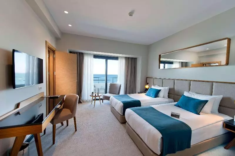 اتاق لوکس با چشم‌انداز باغ, Ramada Plaza Hotel & Spa Trabzon
