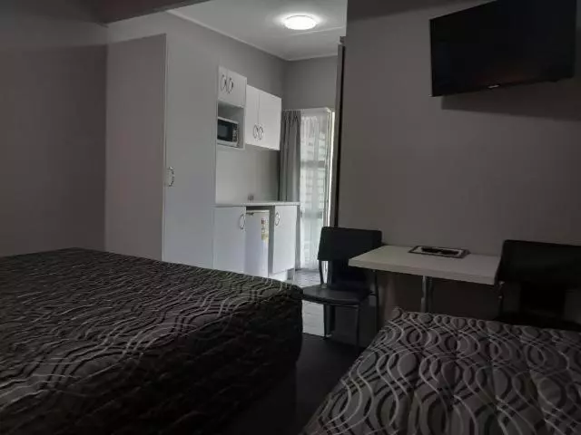 デラックストリプルルーム, Solomon Inn Motel Figtree