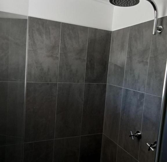 Люкс Deluxe Кровать Кинг, Solomon Inn Motel Figtree