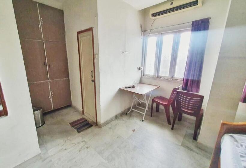 ファミリールーム, Georgian Inn