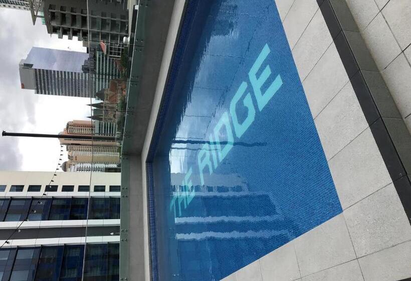 استودیوی استاندارد, Ridge Apartment