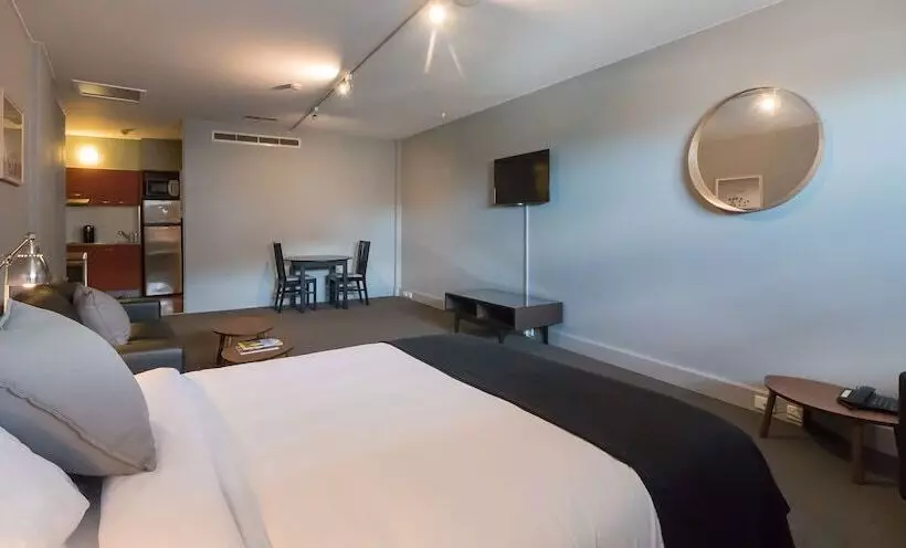 スタンダードスタジオ, Ridge Apartment