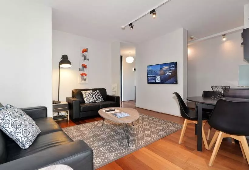２ベッドルームアパートメント, Ridge Apartment