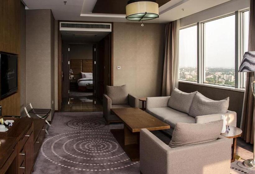 سوییت جونیور, Fleuve Congo Hotel By Blazon Hotels