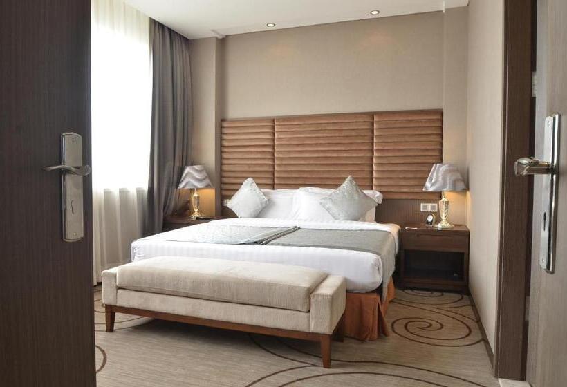 سوییت جونیور, Fleuve Congo Hotel By Blazon Hotels
