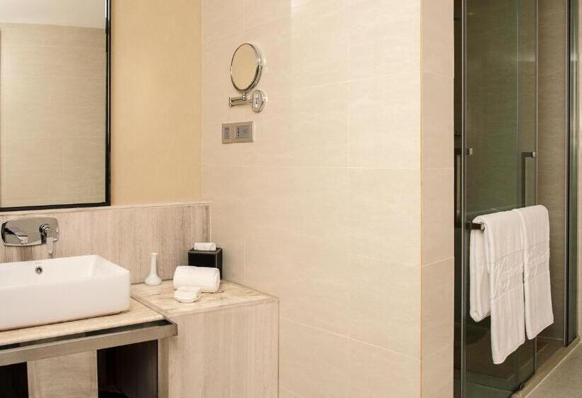 سوییت, Fleuve Congo Hotel By Blazon Hotels