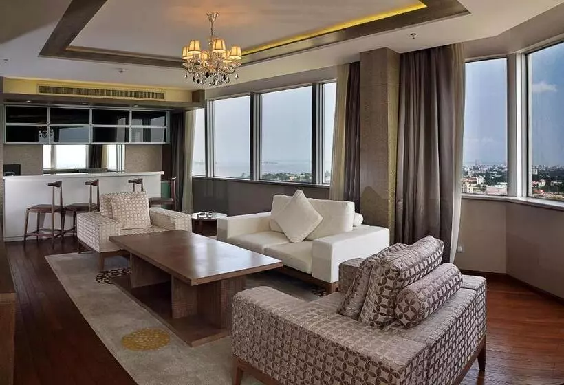 سوییت, Fleuve Congo Hotel By Blazon Hotels