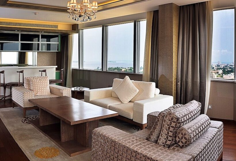 سوییت جونیور, Fleuve Congo Hotel By Blazon Hotels