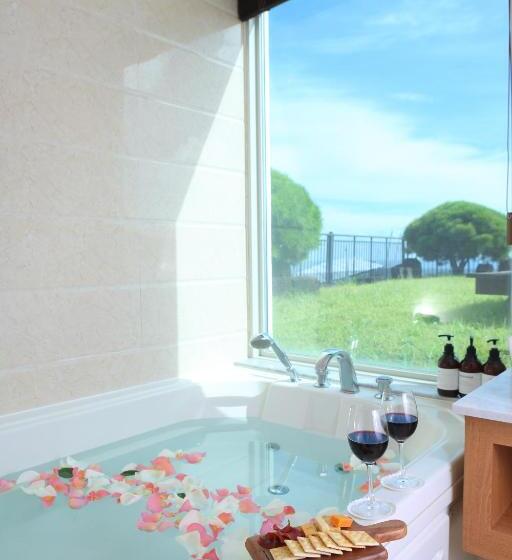 جناح ملكى, Bareve