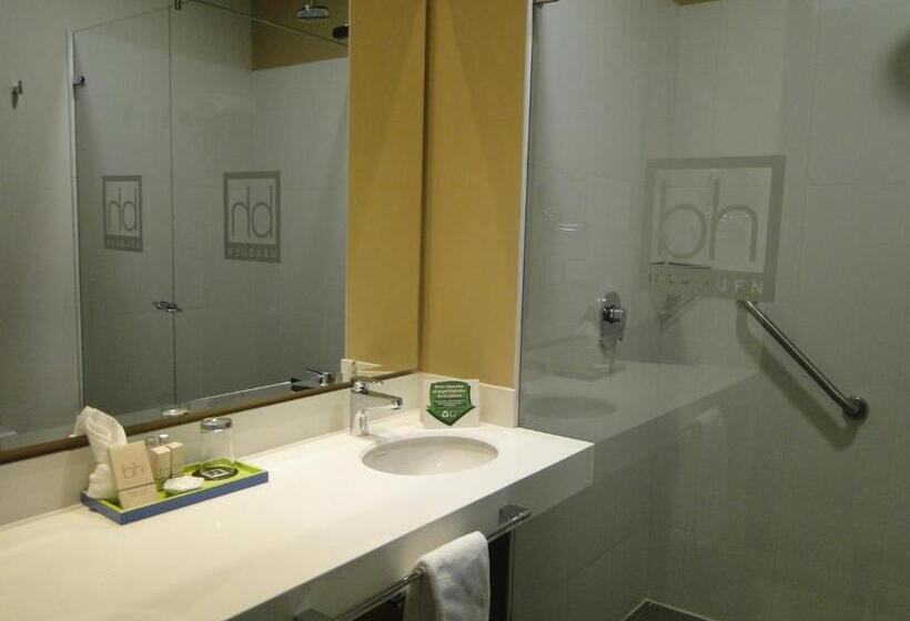 غرفة قياسية, Bh Usaquen