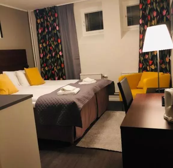 スーペリアスタジオ, First Hotel Solna