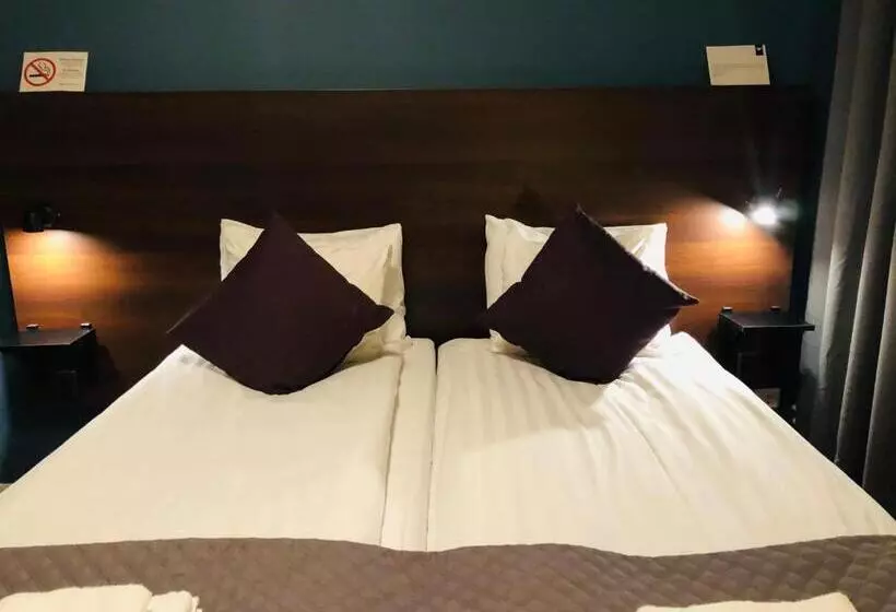 スタンダードスタジオ, First Hotel Solna