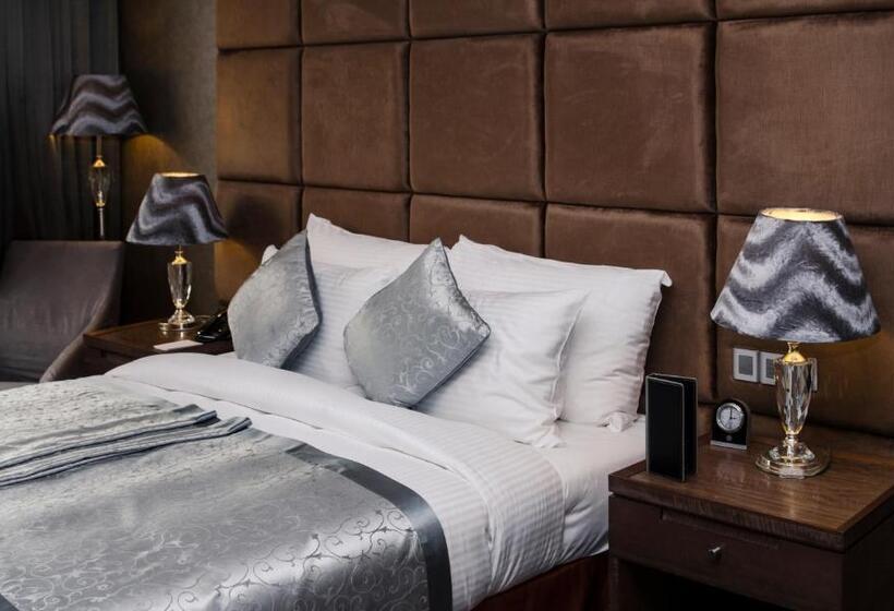 سوییت جونیور, Fleuve Congo Hotel By Blazon Hotels