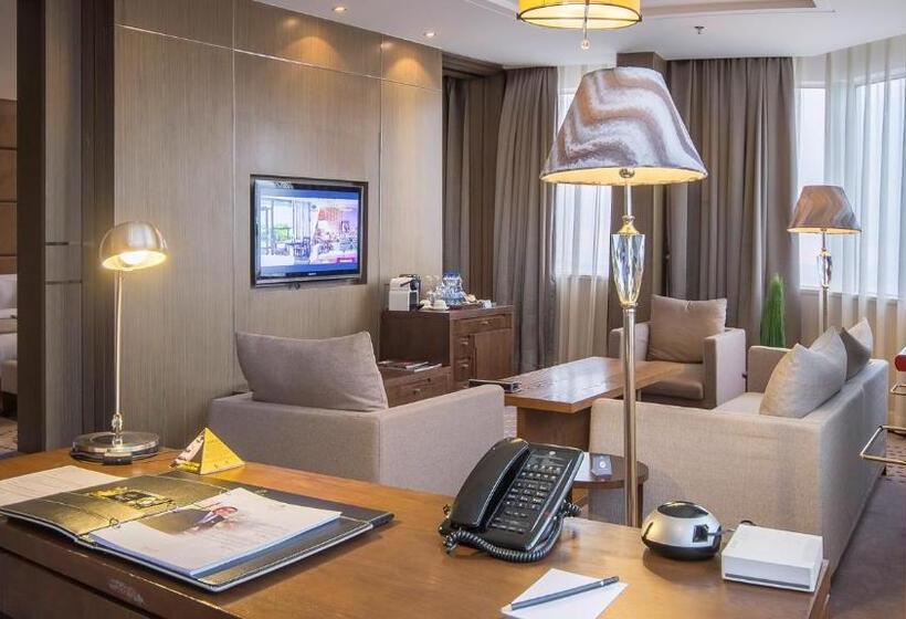 سوییت اجرایی, Fleuve Congo Hotel By Blazon Hotels