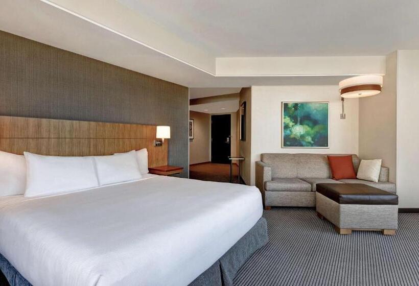 带大床的标准间, Hyatt Place Bloomington / Normal