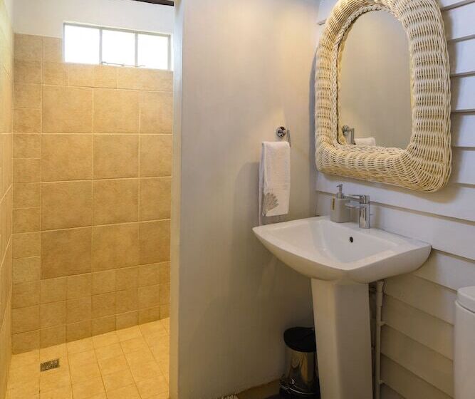 کلبه ییلاقی, La Vieille Cheminee