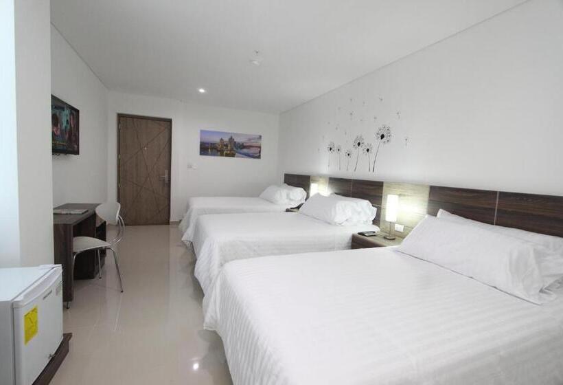 اتاق ساده سه نفره, Oxford Barranquilla