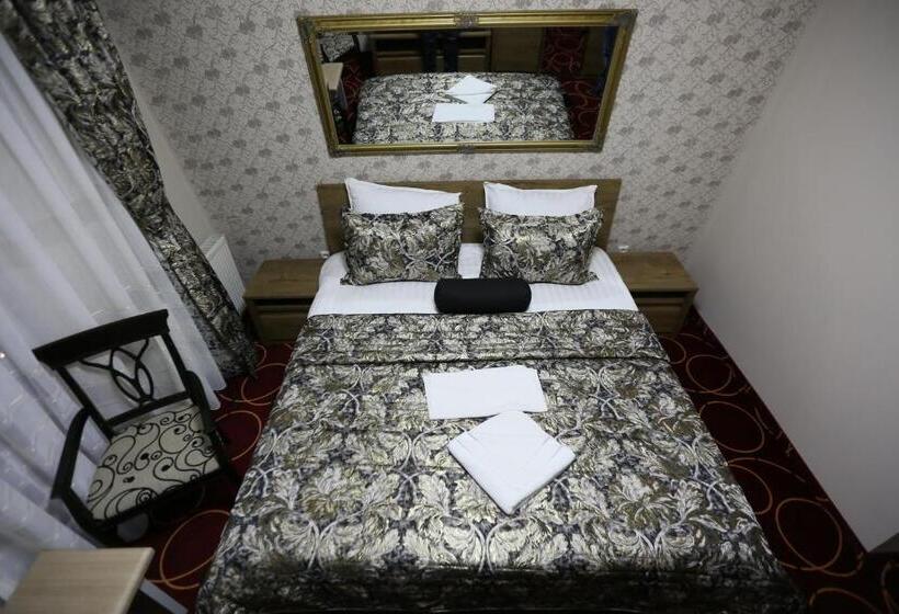 اتاق سوپریور یک تخته, Pejton