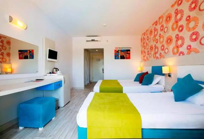 Camera Superiore, Ramada Resort Side