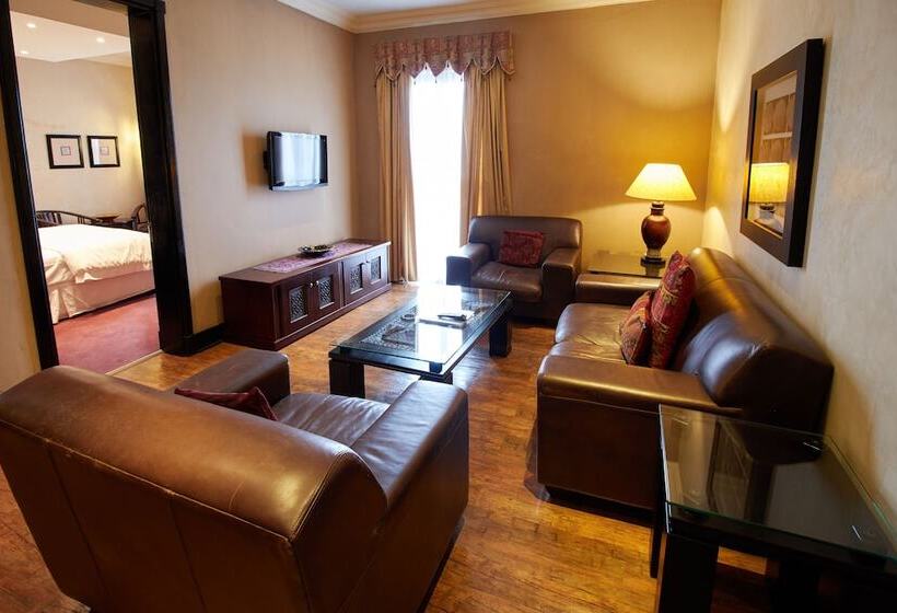 패밀리 스위트, Royal Elephant Hotel & Conference Centre