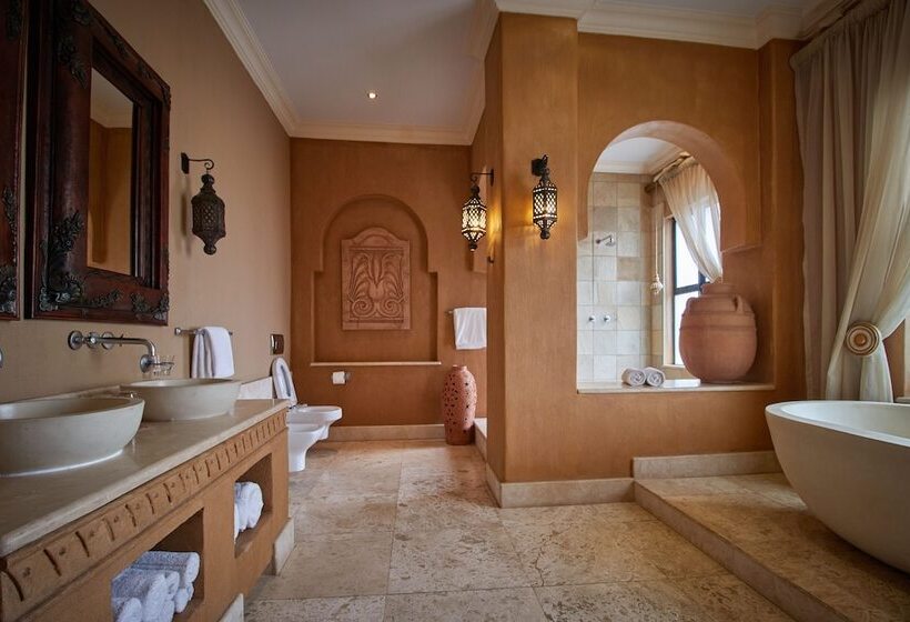 프레지덴셜 스위트, Royal Elephant Hotel & Conference Centre