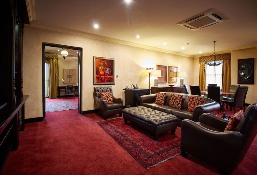 Президентский Люкс, Royal Elephant Hotel & Conference Centre