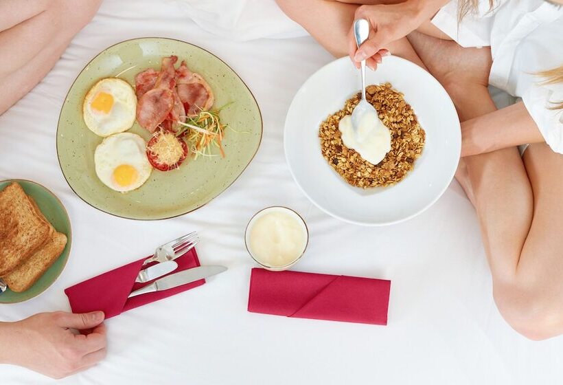 주니어 스위트, Royal Elephant Hotel & Conference Centre