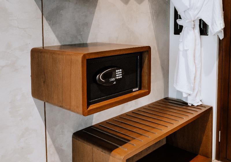 اتاق استاندارد با تخت بزرگ, The Funny Lion   Coron