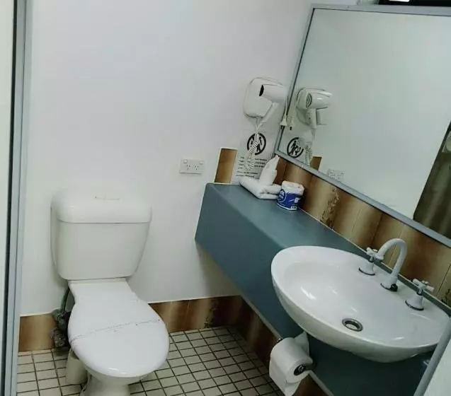 اتاق استاندارد, Excelsior Motor Inn
