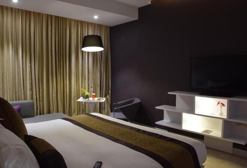 Номер Superior, Novotel Suites Riyadh Centre