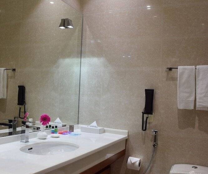 Полулюкс, Novotel Suites Riyadh Centre