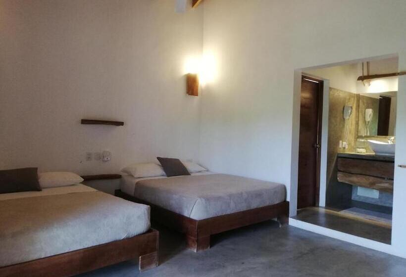 اتاق استاندارد چهار تخته, Residencia El Balata