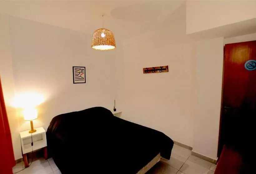 اتاق استاندارد با سرویس بهداشتی مشترک, Ruda Hostel