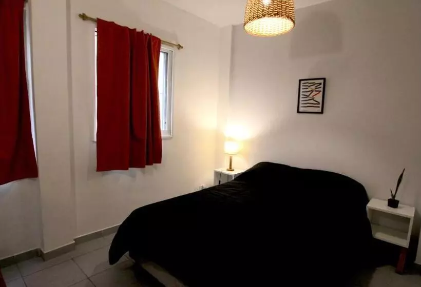 اتاق استاندارد با سرویس بهداشتی مشترک, Ruda Hostel