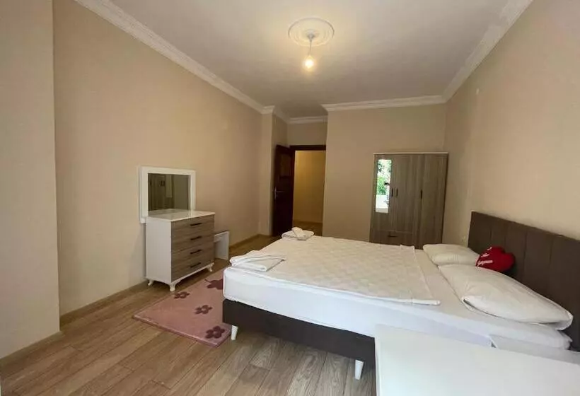 2 Bedroom Deluxe Apartment