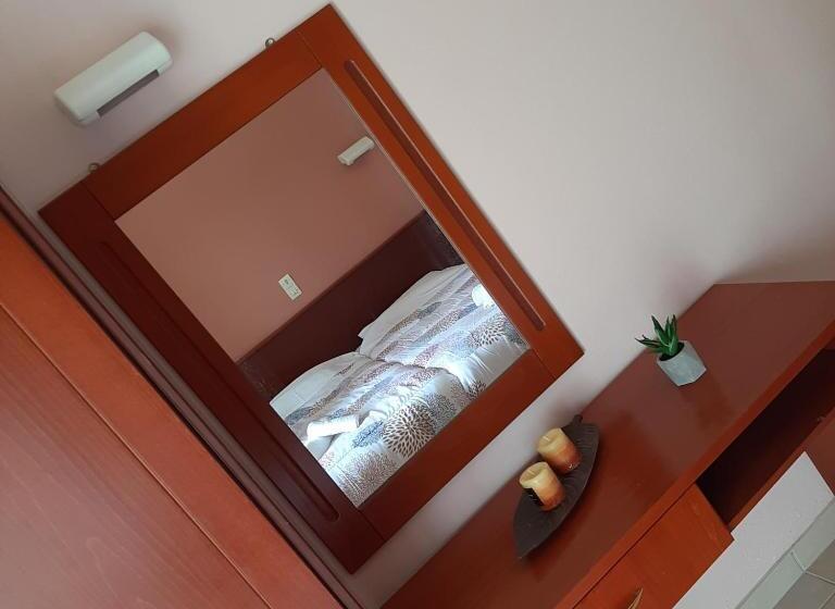 Апартаменты 2 Спальни, Zefiros Apartments