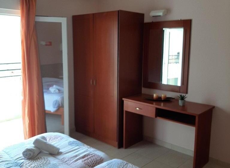 Апартаменты 2 Спальни, Zefiros Apartments