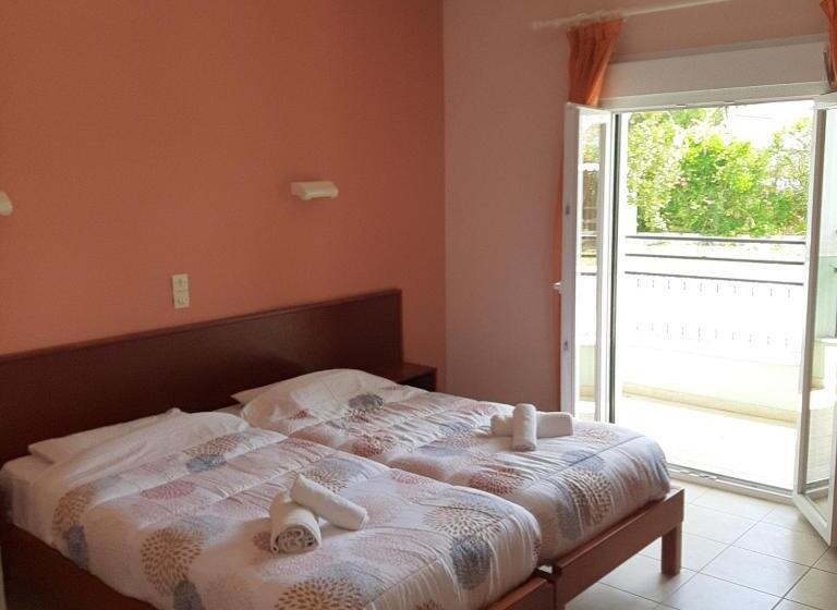 Апартаменты 2 Спальни, Zefiros Apartments