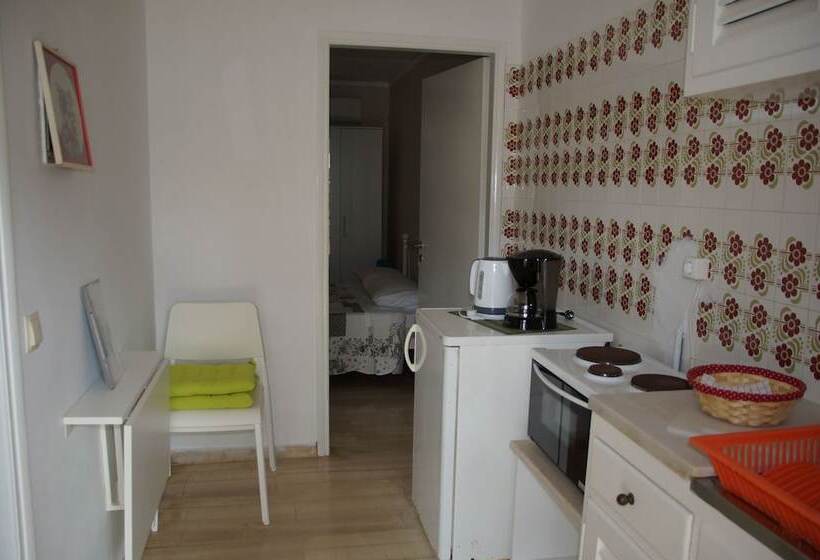 스탠다드 스튜디오, Akti Anastasia