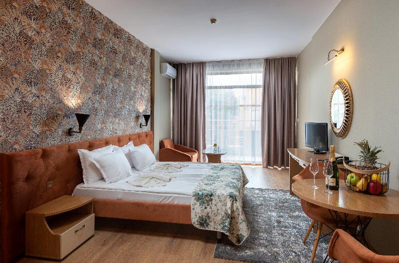 اتاق راحتی, Avenue