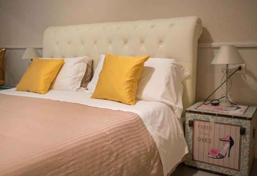 اتاق خانوادگی, B&b Le Grazie