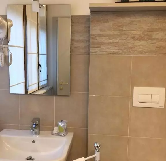 سوئیت جونیور با چشم‌انداز باغ, B&b Le Grazie