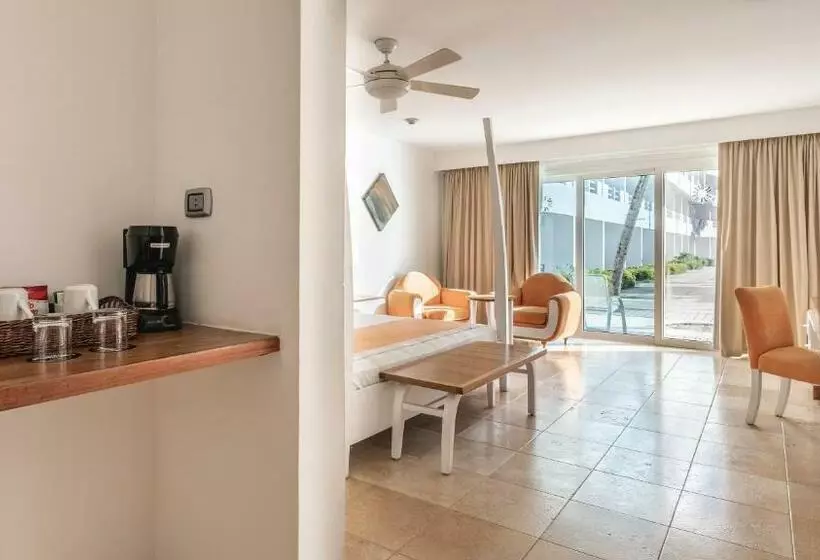 デラックスルーム, Hamaca Suites