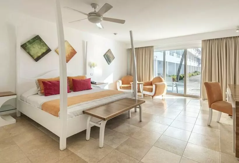 デラックスルーム, Hamaca Suites