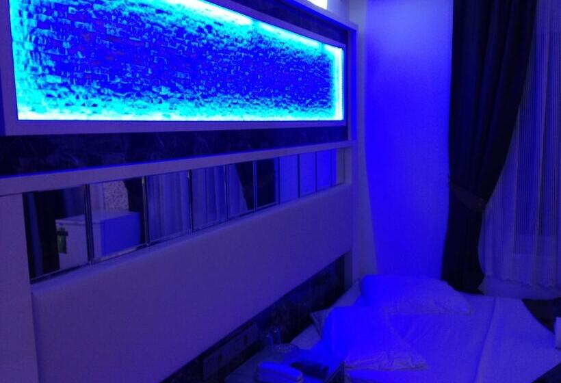 Standard Single Room, Behram