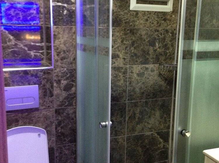 Standard Single Room, Behram