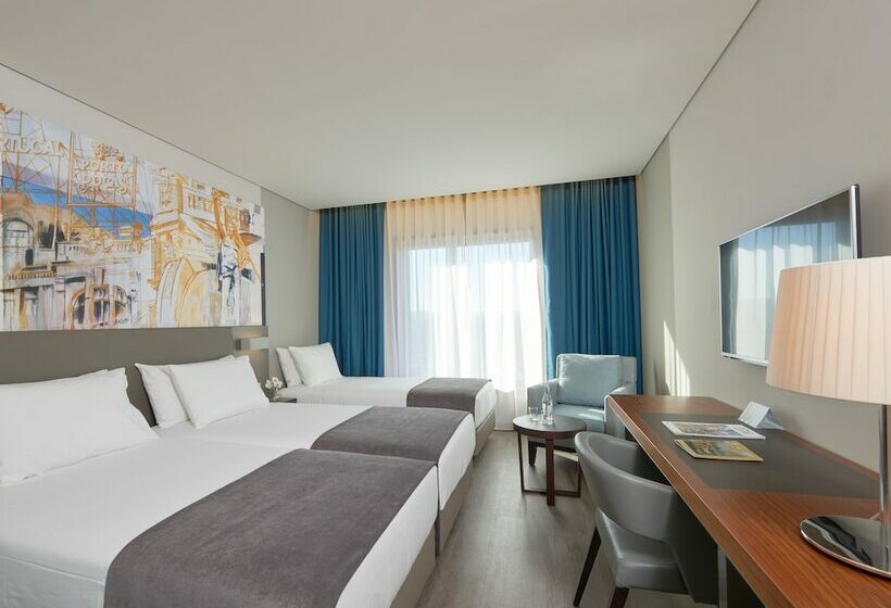 اتاق استاندارد سه نفره, Timbre Heroismo