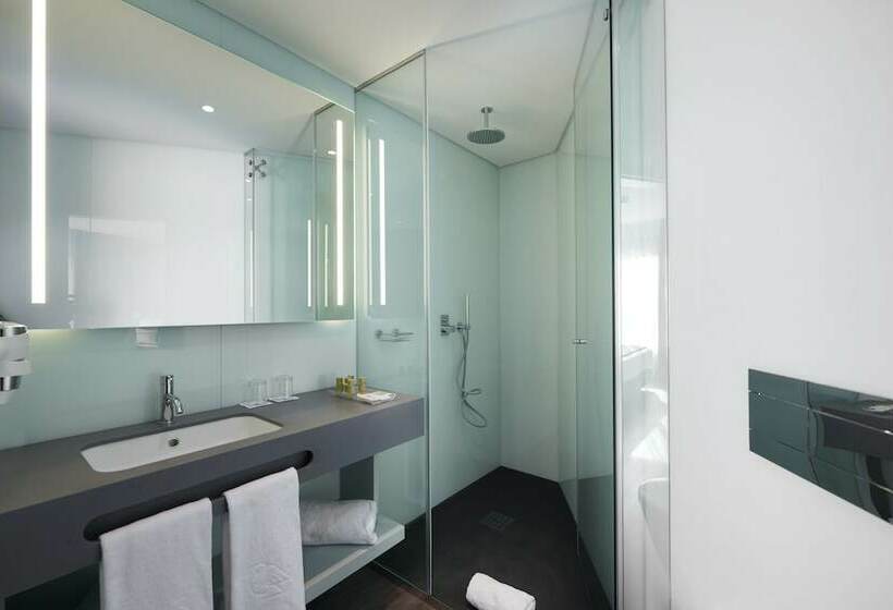 اتاق استاندارد, Timbre Heroismo