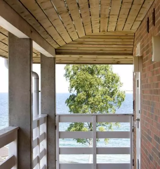 Camera Standard Vista Mare, Friheden