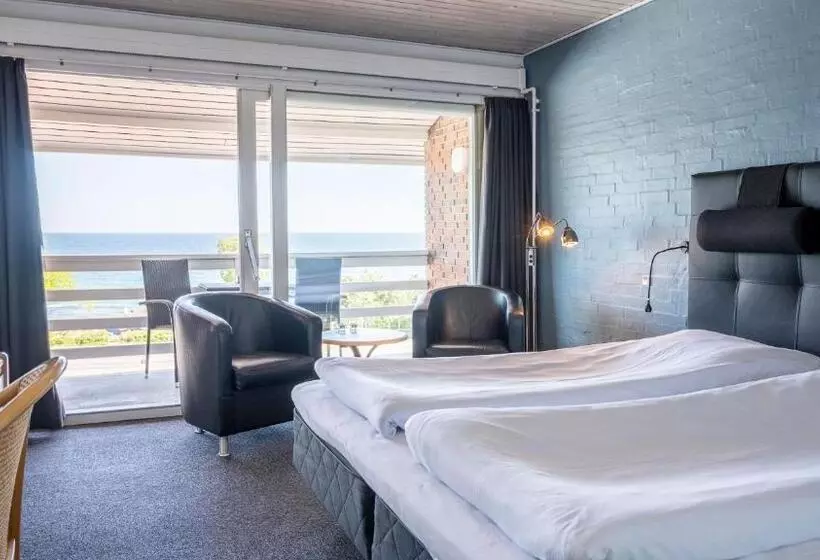 Camera Standard Vista Mare, Friheden